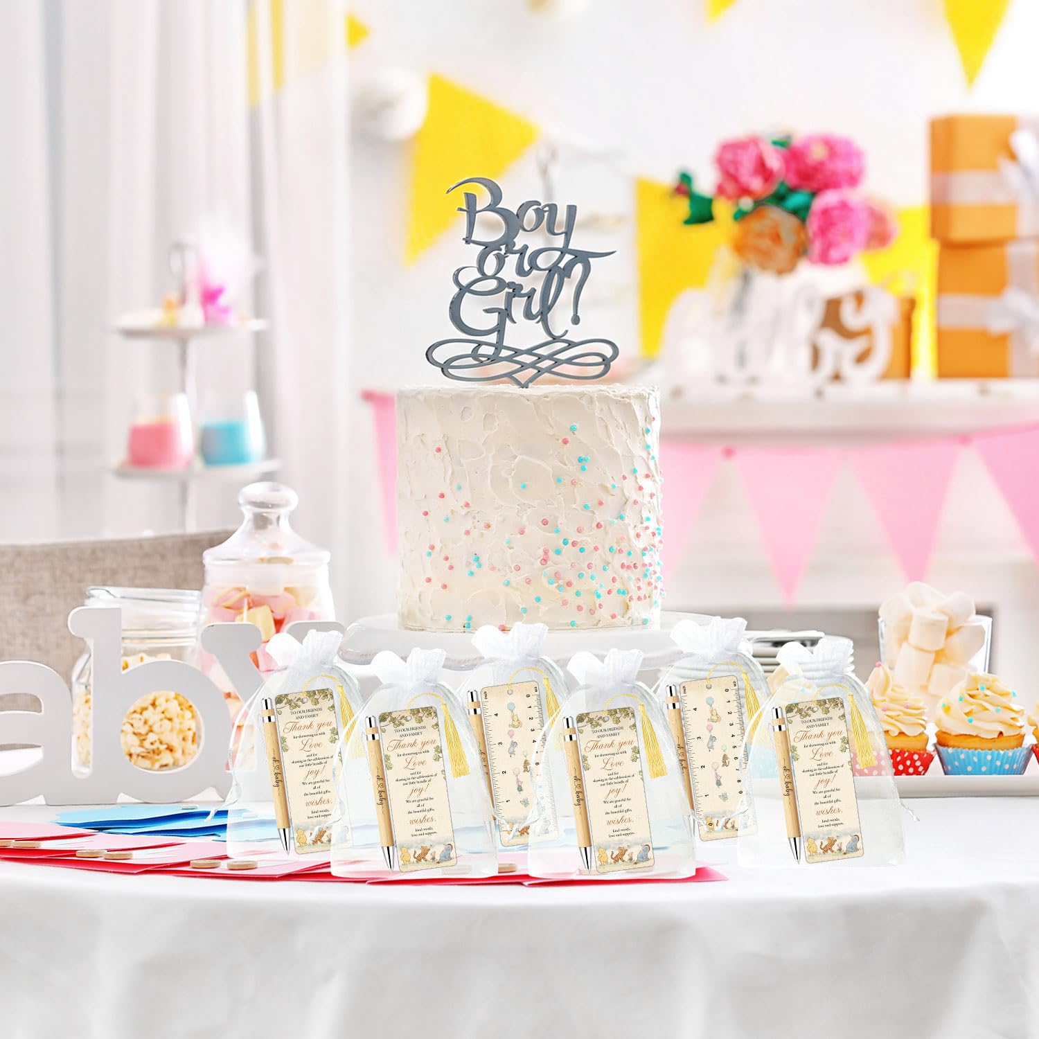 Xendelow Winnie Pooh-inspired artwork adds cheerful vibes to the event.