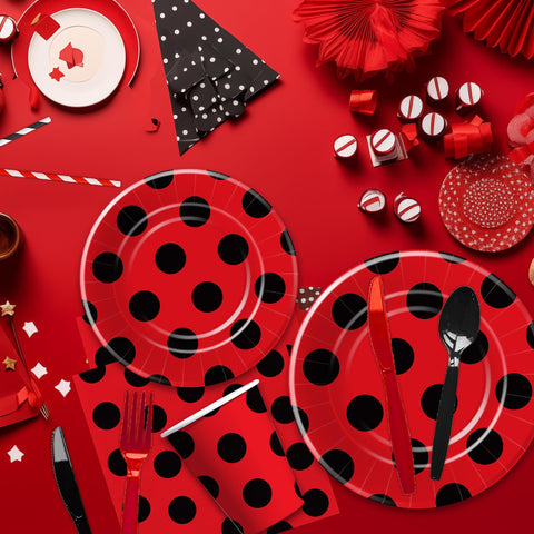 Xenorik polka dot tablecloths coordinate with all decor themes.
