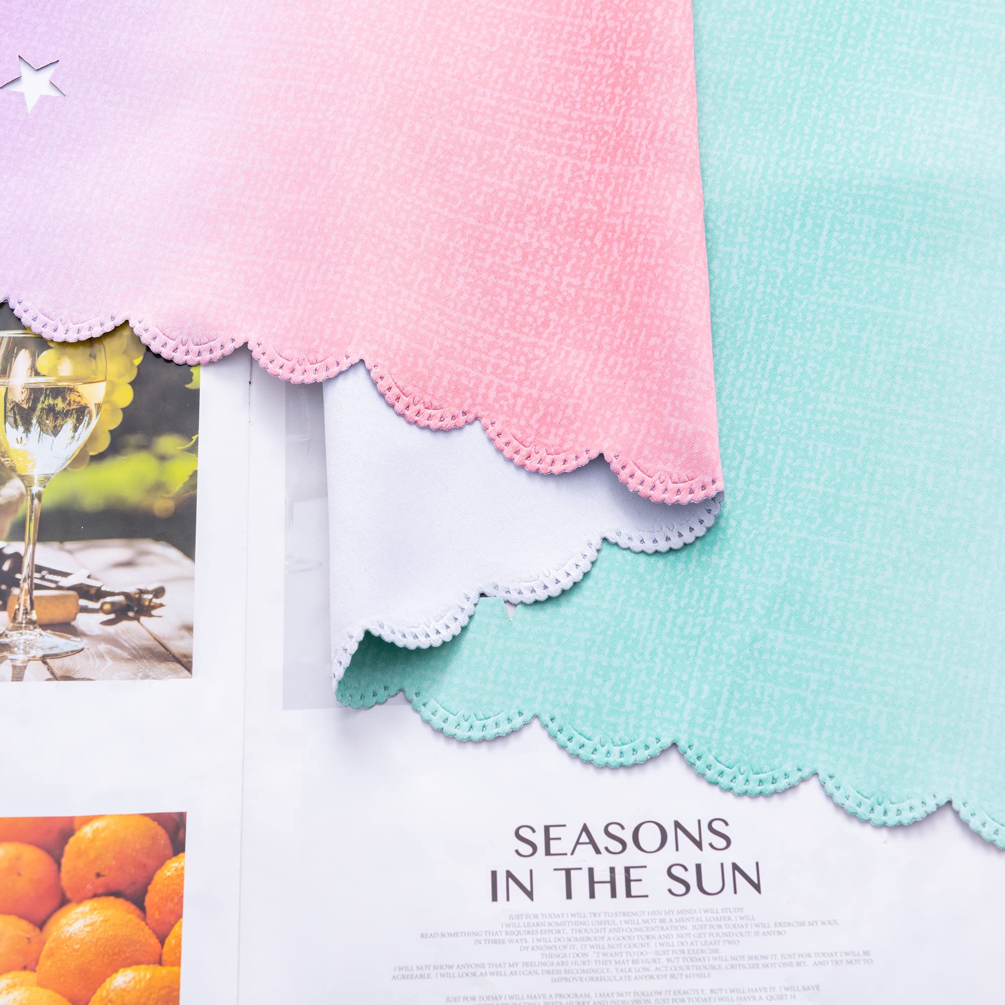 XiDi Dream Star package includes a tie and three bows for styling