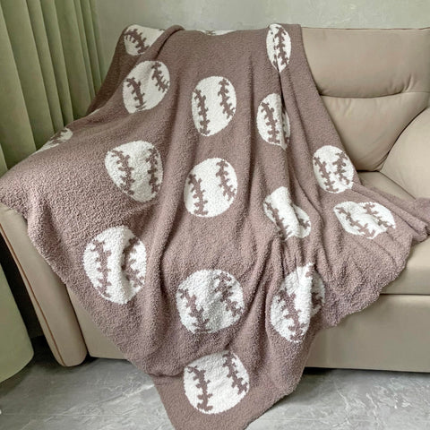 XING7DAY baseball-pattern blanket with soft texture for cozy nights.