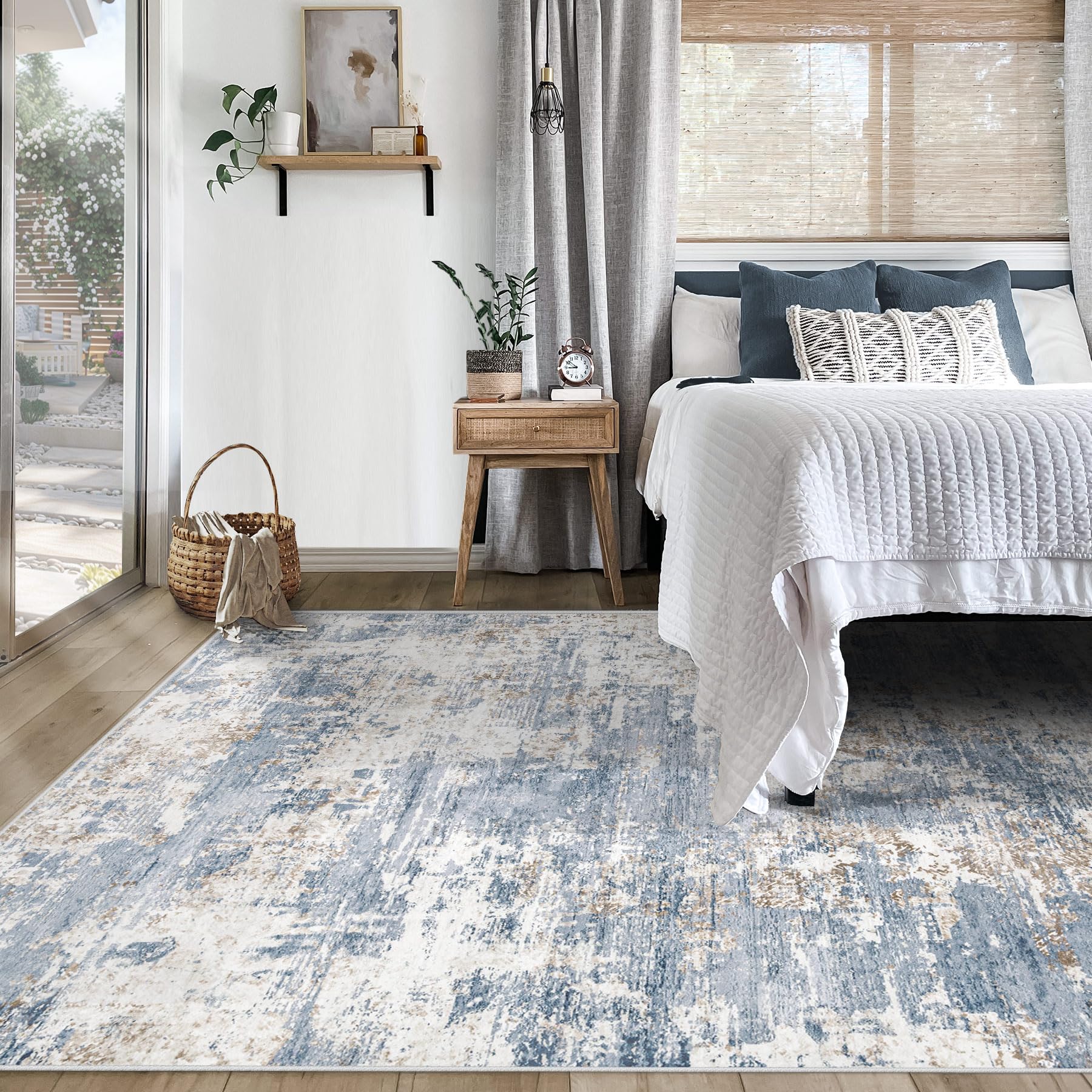 XLUEZ 5x7 kid-friendly rug illustrates safe play and comfy lounging.