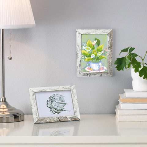 xnlkros desk-display setup featuring versatile frames