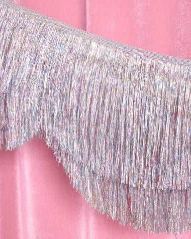 xo Fetti bachelorette decor adds sparkle to photo moments