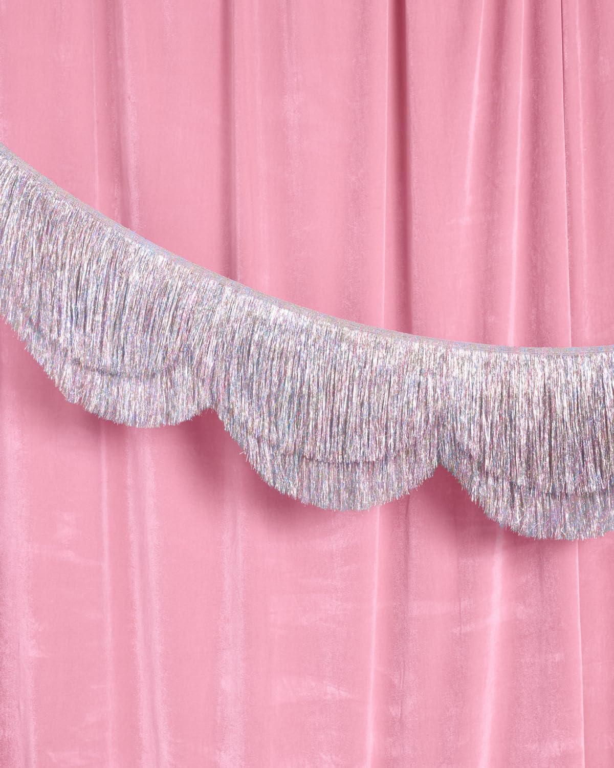 xo Fetti six-foot banner creates luxe backdrop for celebrations