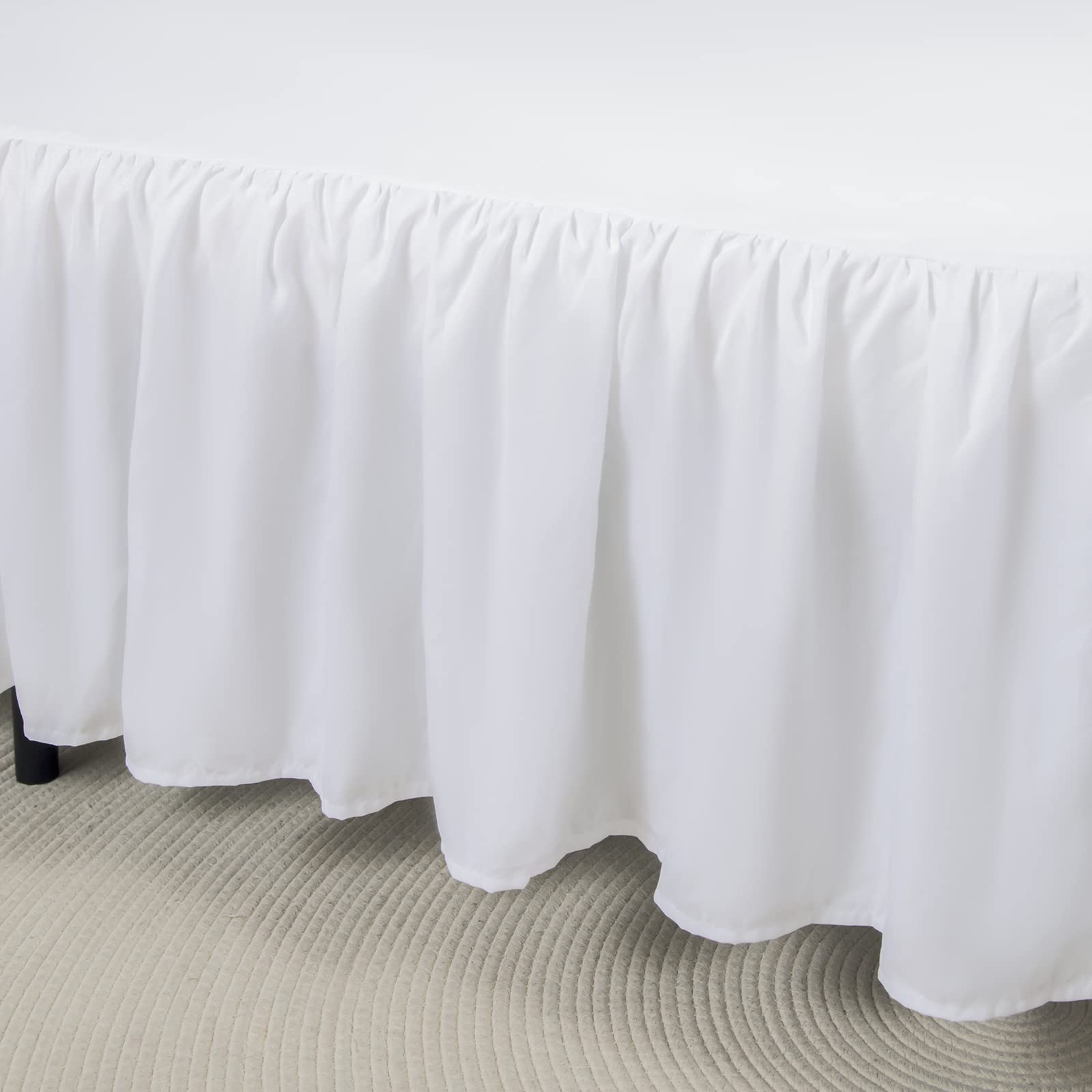 Xuan Dian bed skirt white-ruffled enhances a clean, stylish bed frame