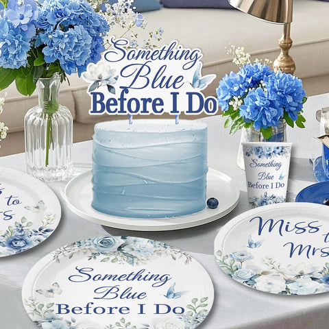Xynic Something Blue centerpieces elevate the tablescape