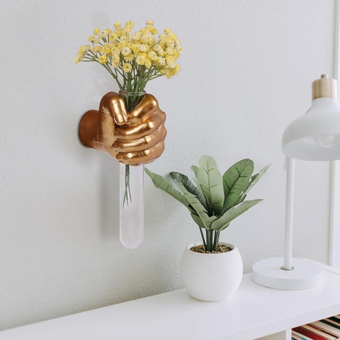 XYQXYQ gold wall art creates a striking focal point on any wall