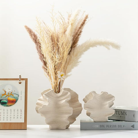 XYQXYQ Modern Art Ceramic Vase in white, versatile decor for contemporary interiors.