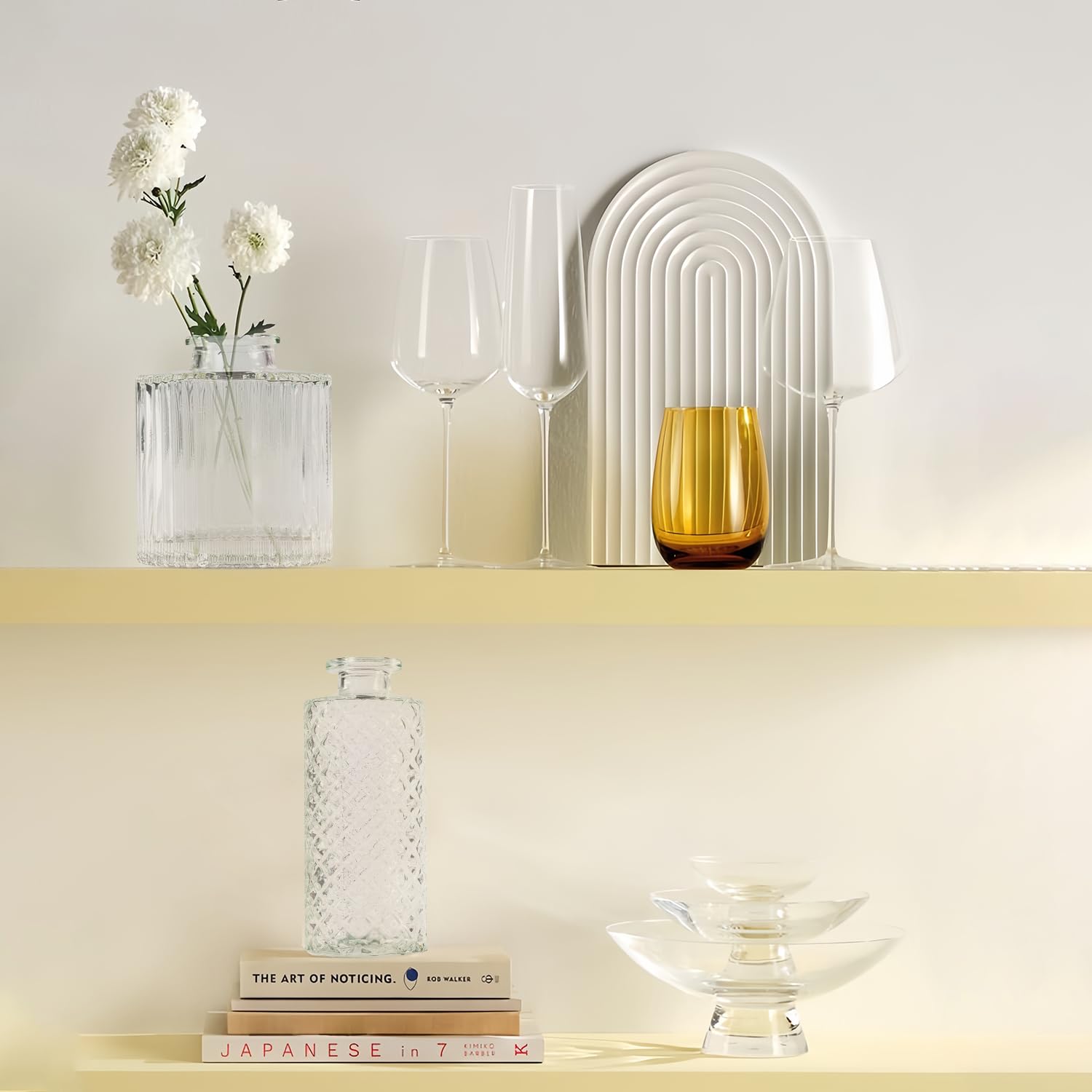 Yabool durable thick glass construction ensures stable arrangements