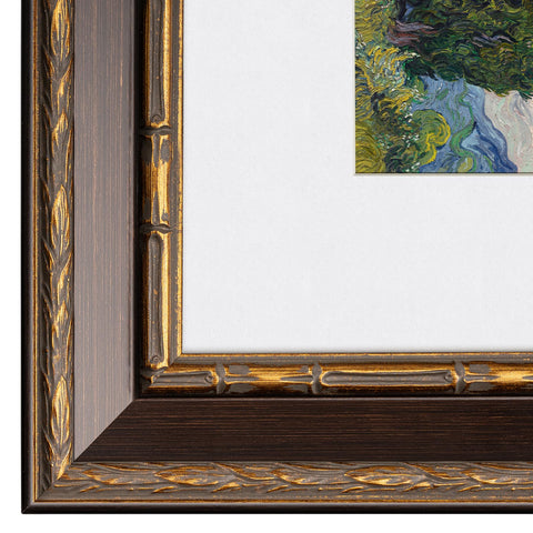 Yaetm anti-shatter plexiglass front preserves clarity and protects prints