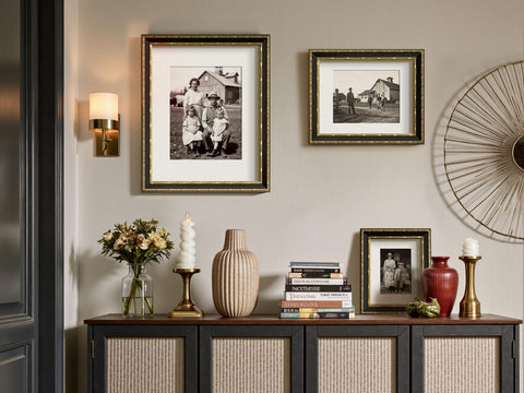 Yaetm gift-ready vintage frame for birthdays or housewarmings.