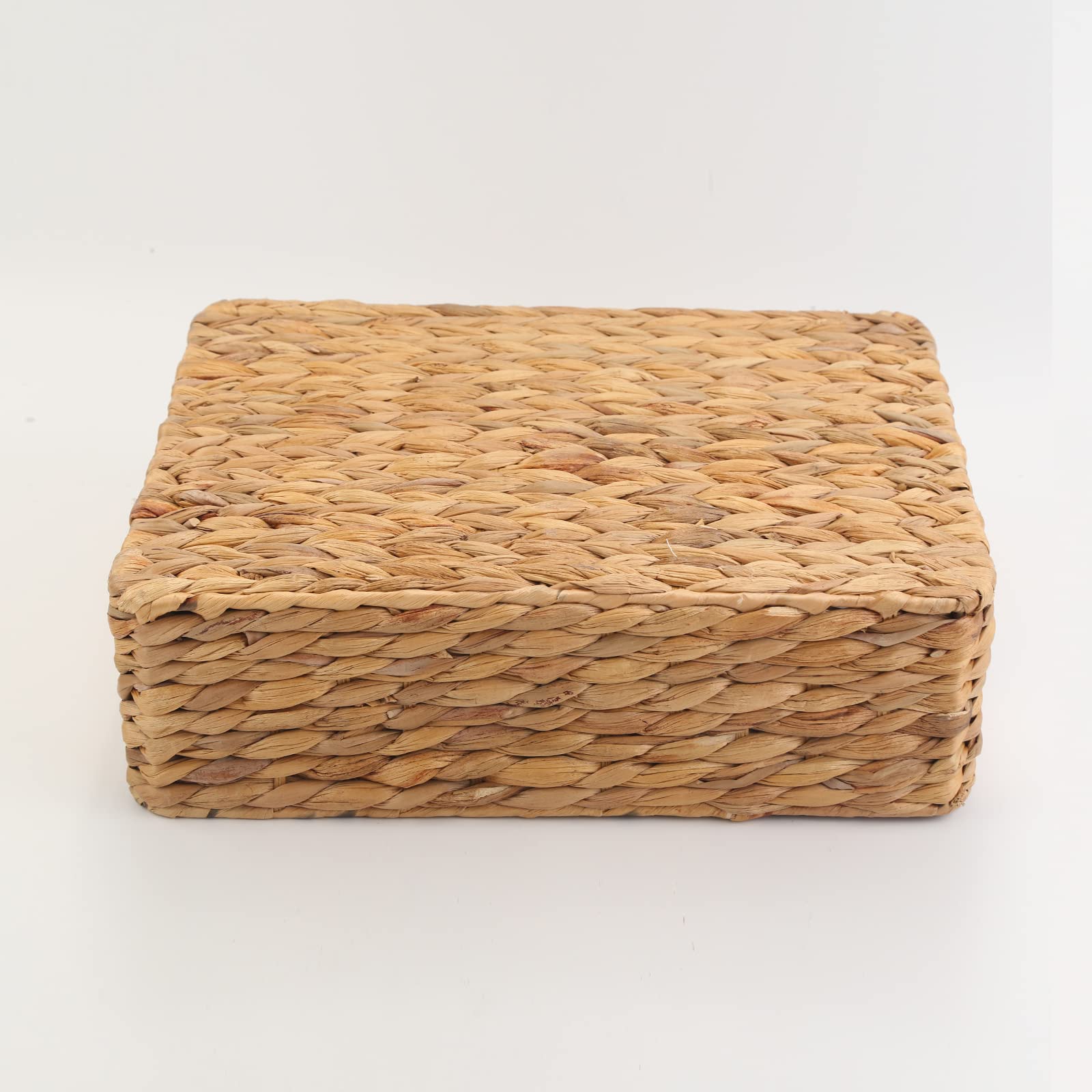 YAHUAN multi-purpose basket keeps towels and napkins tidy in style.