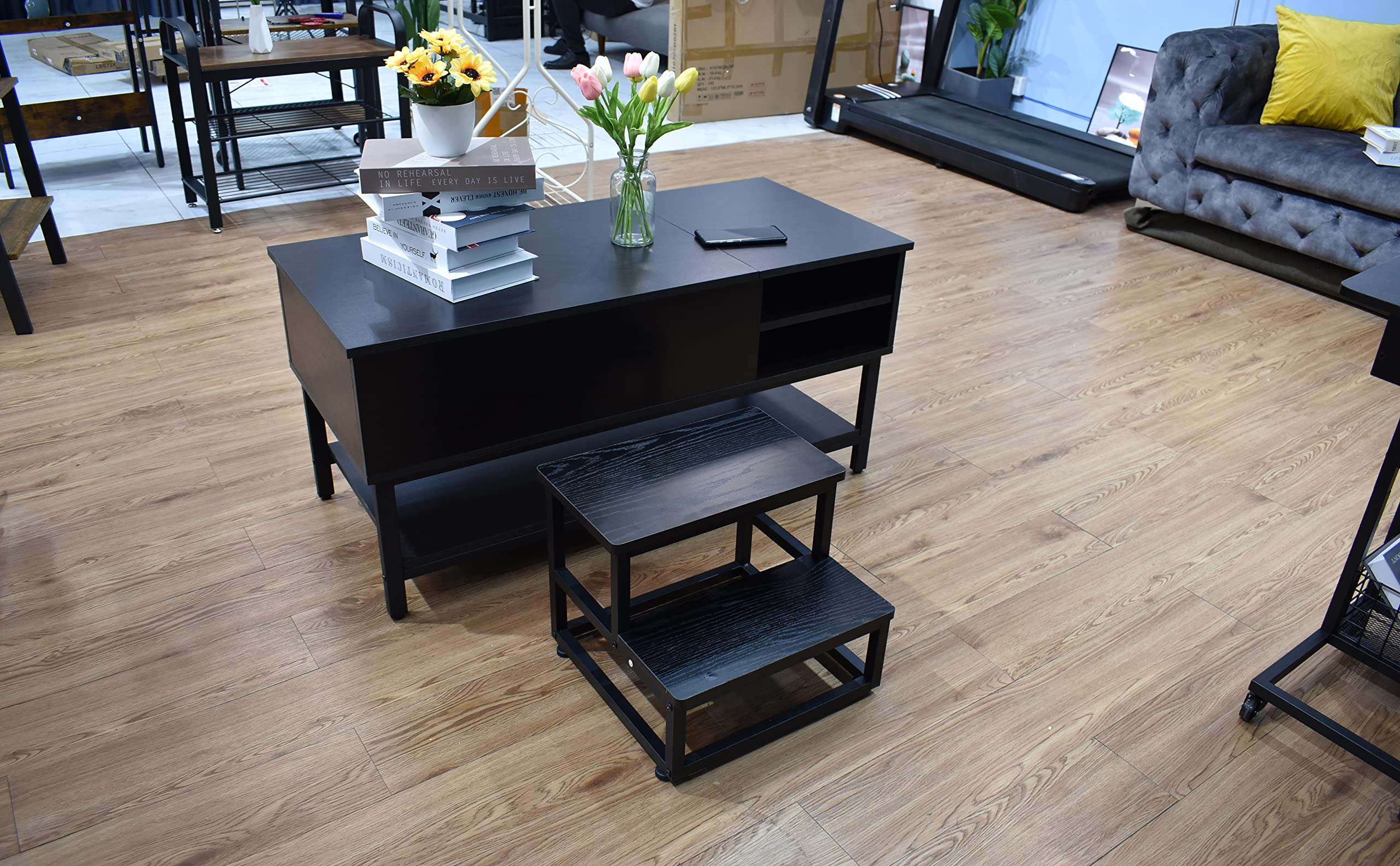 YAKANJ round corners reduce bumps in busy homes