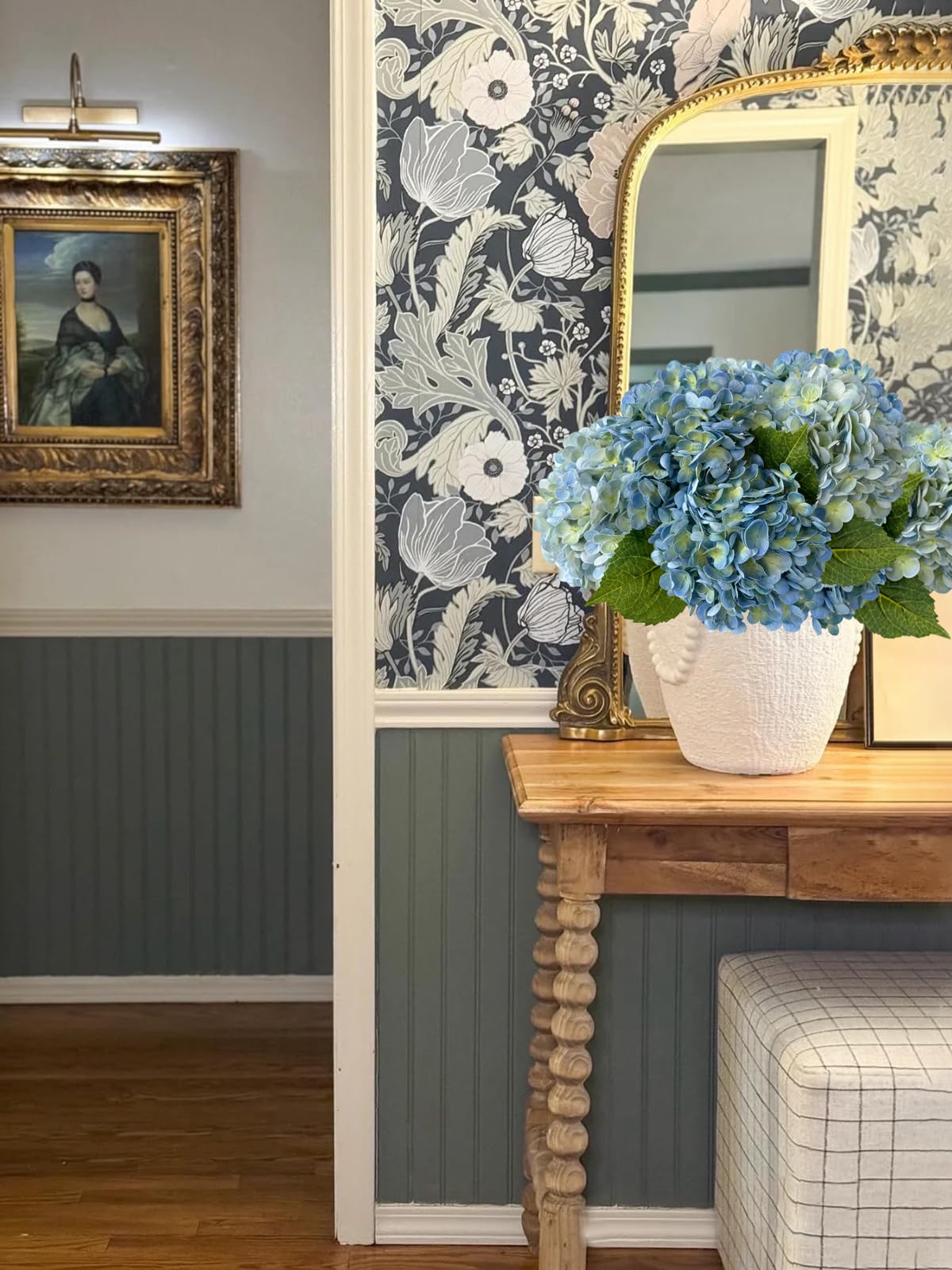 YalzoneMet indoor/outdoor-friendly faux hydrangea brightens homes and offices