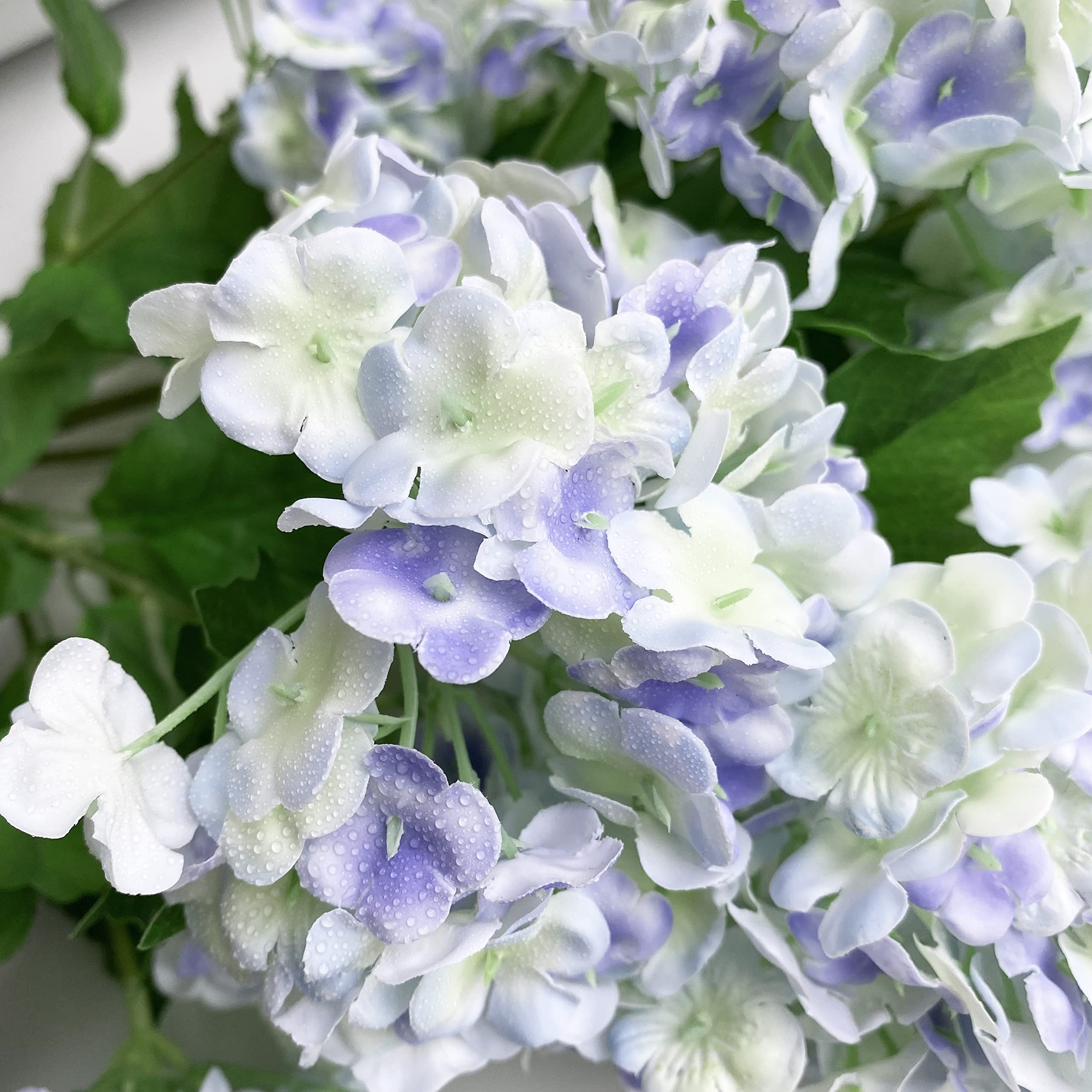 YalzoneMet 26.8-inch stems enable versatile height in decor.