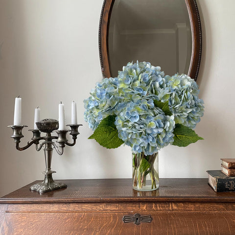 YalzoneMet 21-inch hydrangea centerpiece ready for elegant wedding tables