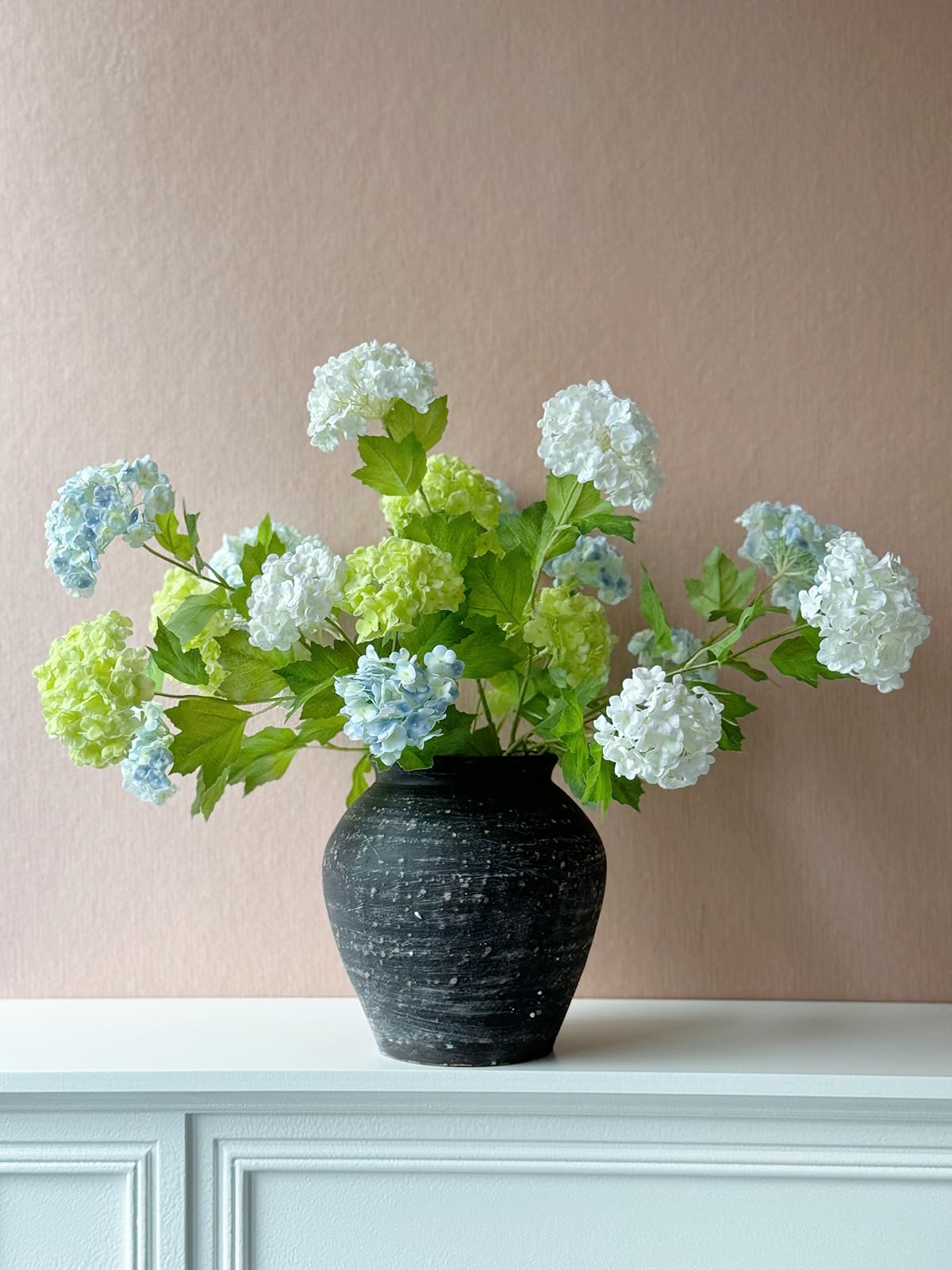 YalzoneMet ideal for weddings and bridal bouquets.