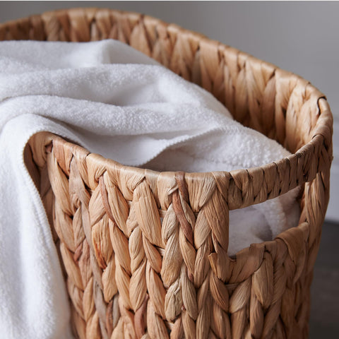 YangqiHome slim trash can designed for compact living spaces.