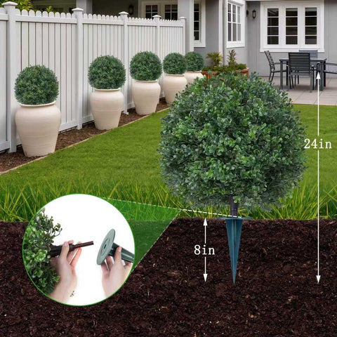 Yangrass UV-resistant boxwood maintains color without upkeep.