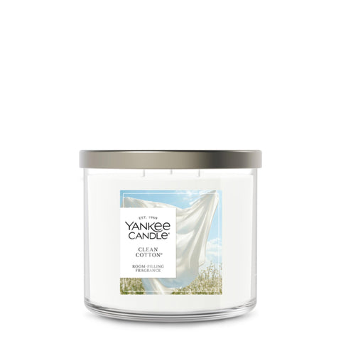 Yankee Candle Clean Cotton jar offers a fresh, clean-room ambiance.