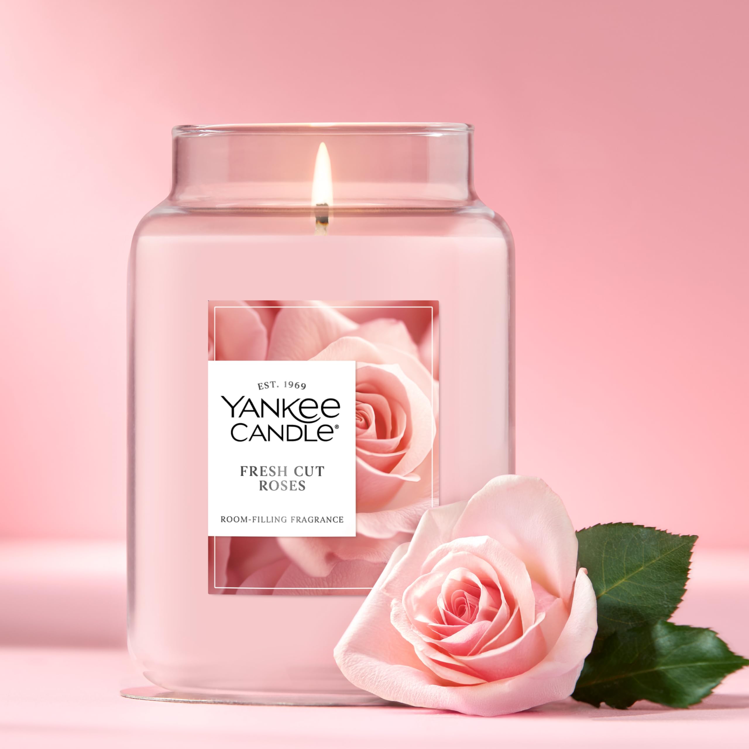 Yankee Candle Fresh Cut Roses rose-petal detail emphasizes fresh fragrance.