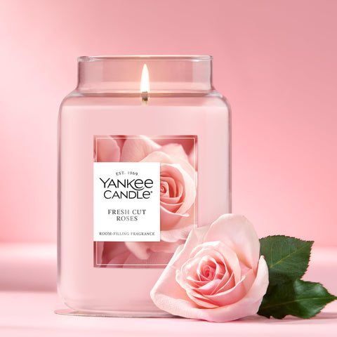 Yankee Candle Fresh Cut Roses rose-petal detail emphasizes fresh fragrance.