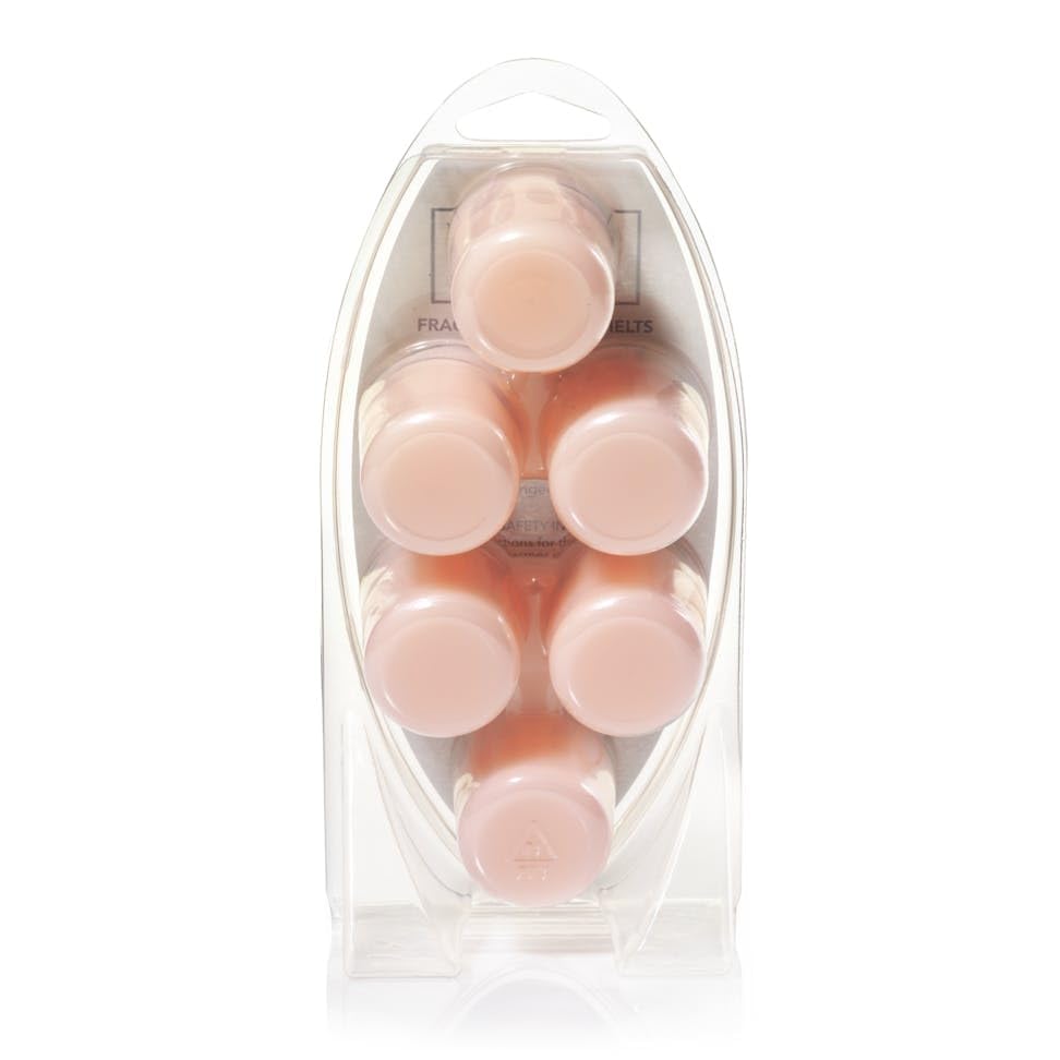 Yankee Candle Pink Sands melts used across multiple rooms for consistent fragrance.