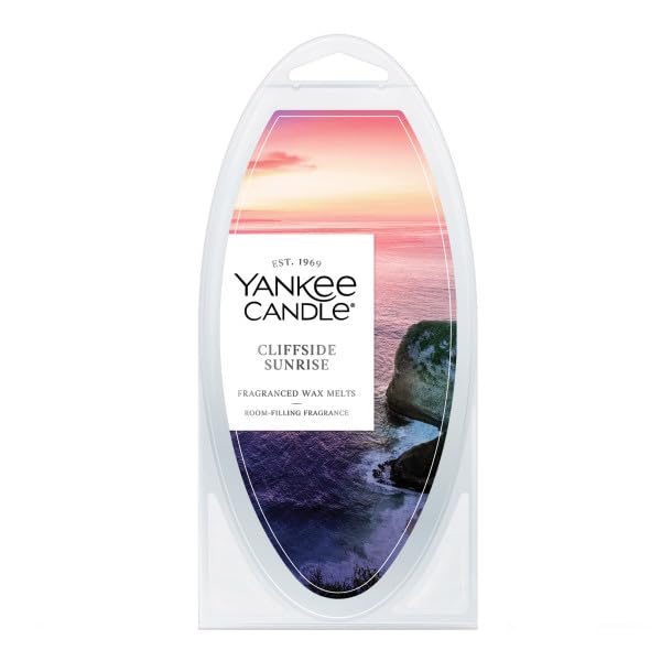 Yankee Candle Wax Melts Island Escape Pack open, six melts ready for scent layering.