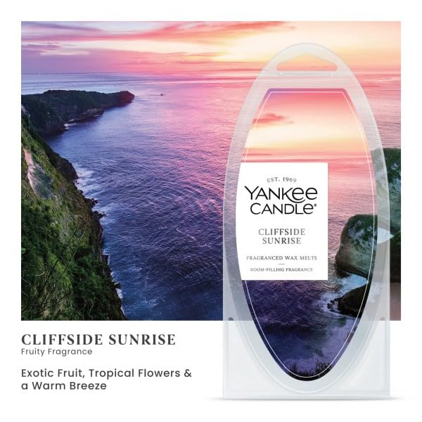 Yankee Candle wax melts close-up, six cubes per pack, easy to add for stronger scent.