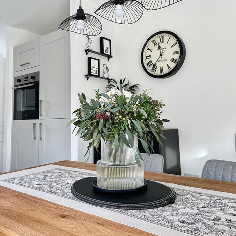 YANWE1 ribbed vase diffused light creates warm ambience around display