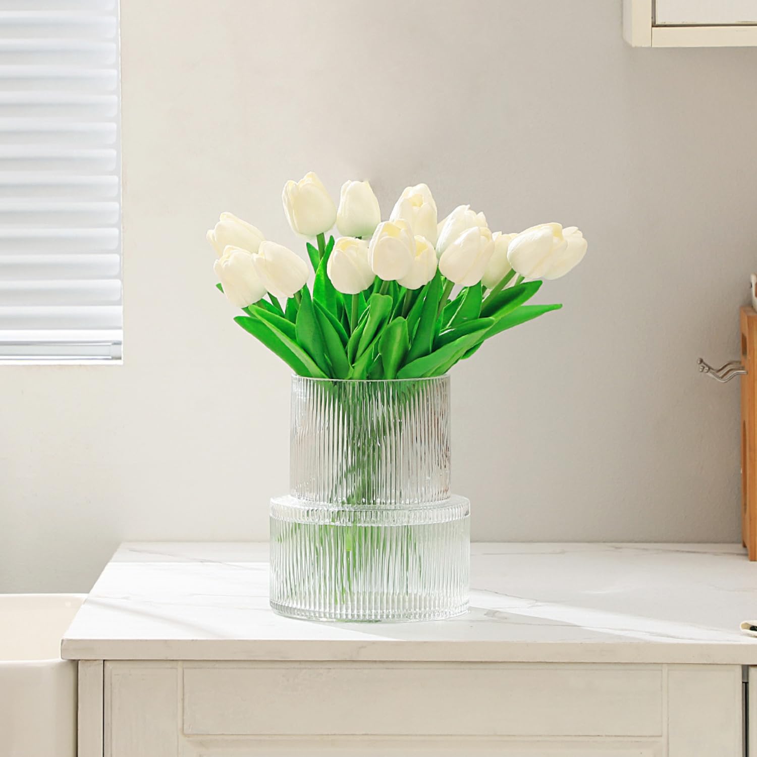 YANWE1 ribbed vase styled in living room decor adds subtle shine and structure