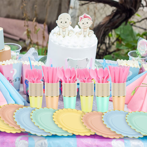 Yaomiao durable plastic cutlery offers sturdy handling for guests.