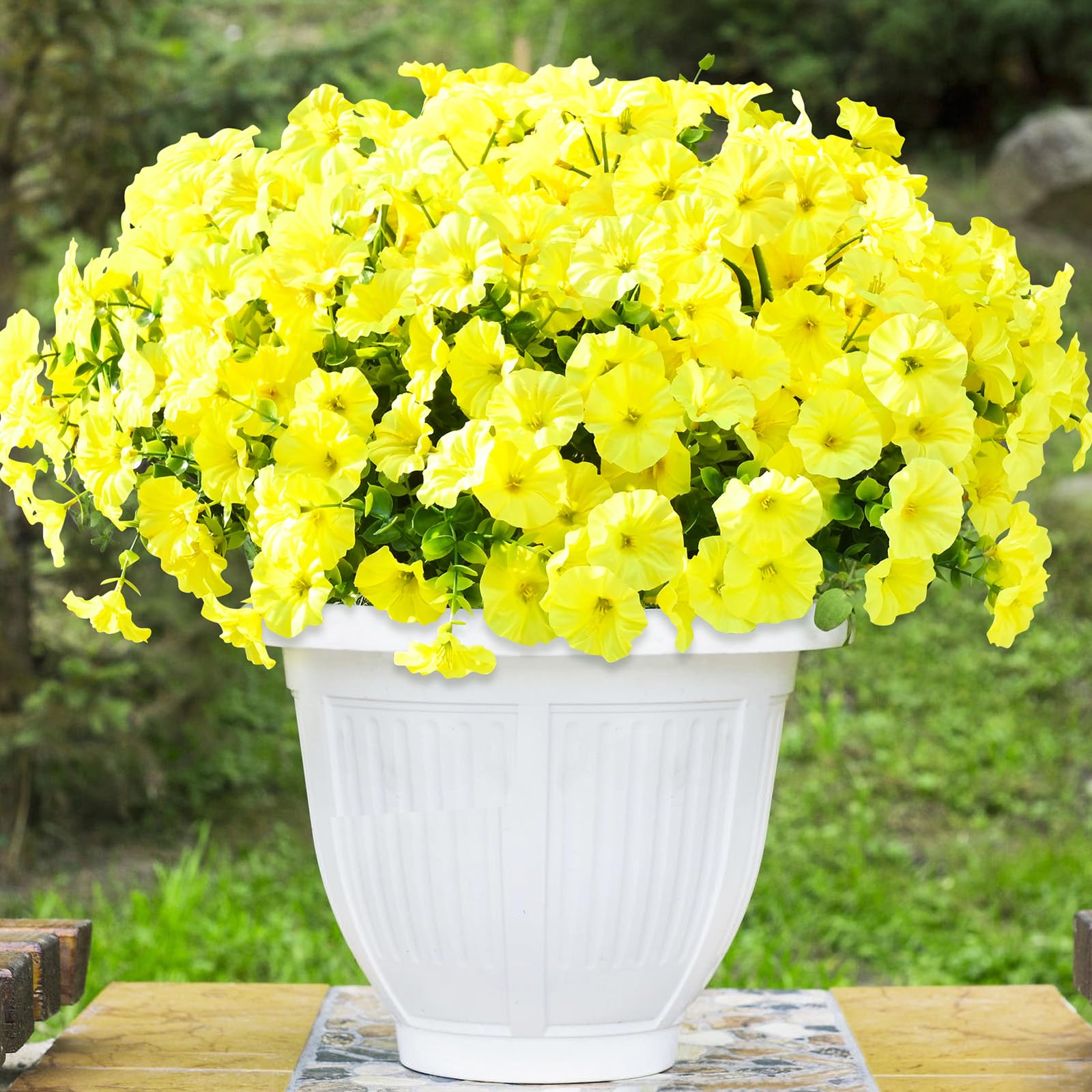 Yastouay patio garden ornament for easy maintenance-free greenery