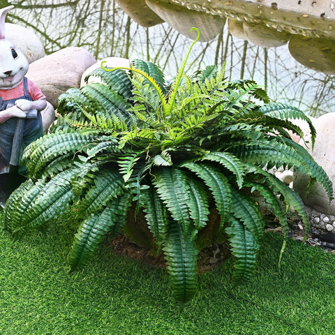 Yastouay UV-resistant ferns resist fading in sun-drenched porches