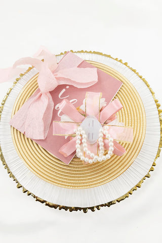 Yelinart close-up silk roses and orchids showcase refined craftsmanship.
