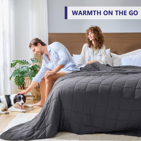 Yescool 20 lb blanket is machine-washable for easy care.