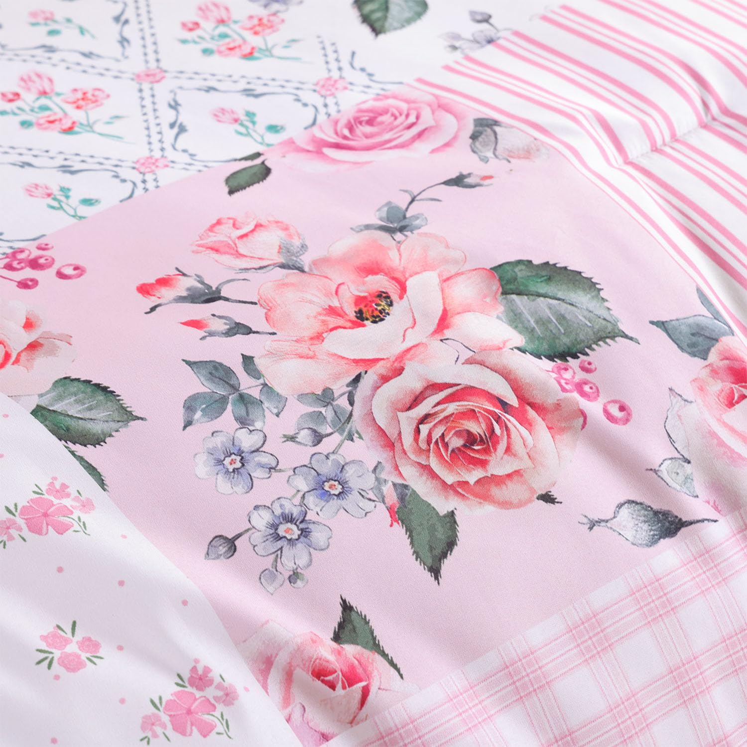 YIKUSH bedding set shown as versatile bed throw and comforter