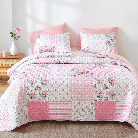 YIKUSH floral-quilt-set-king-bed highlights cozy styling for relaxing nights.
