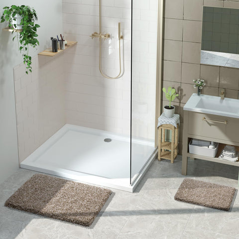 Yimobra quick-drying rug helps keep bathroom dry between showers.