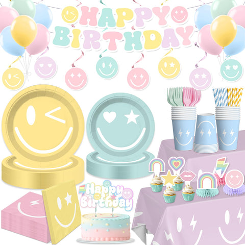 Yingoto smiley-face pastel plates in two sizes for quick party serving.