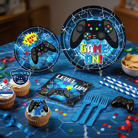 Yingoto cake topper features a gaming motif for cake centerpiece.