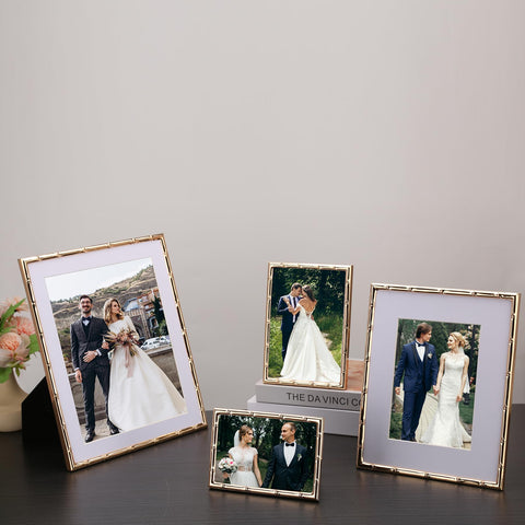 YiPinYin dual-use frame set for desktop or wall décor in any room.