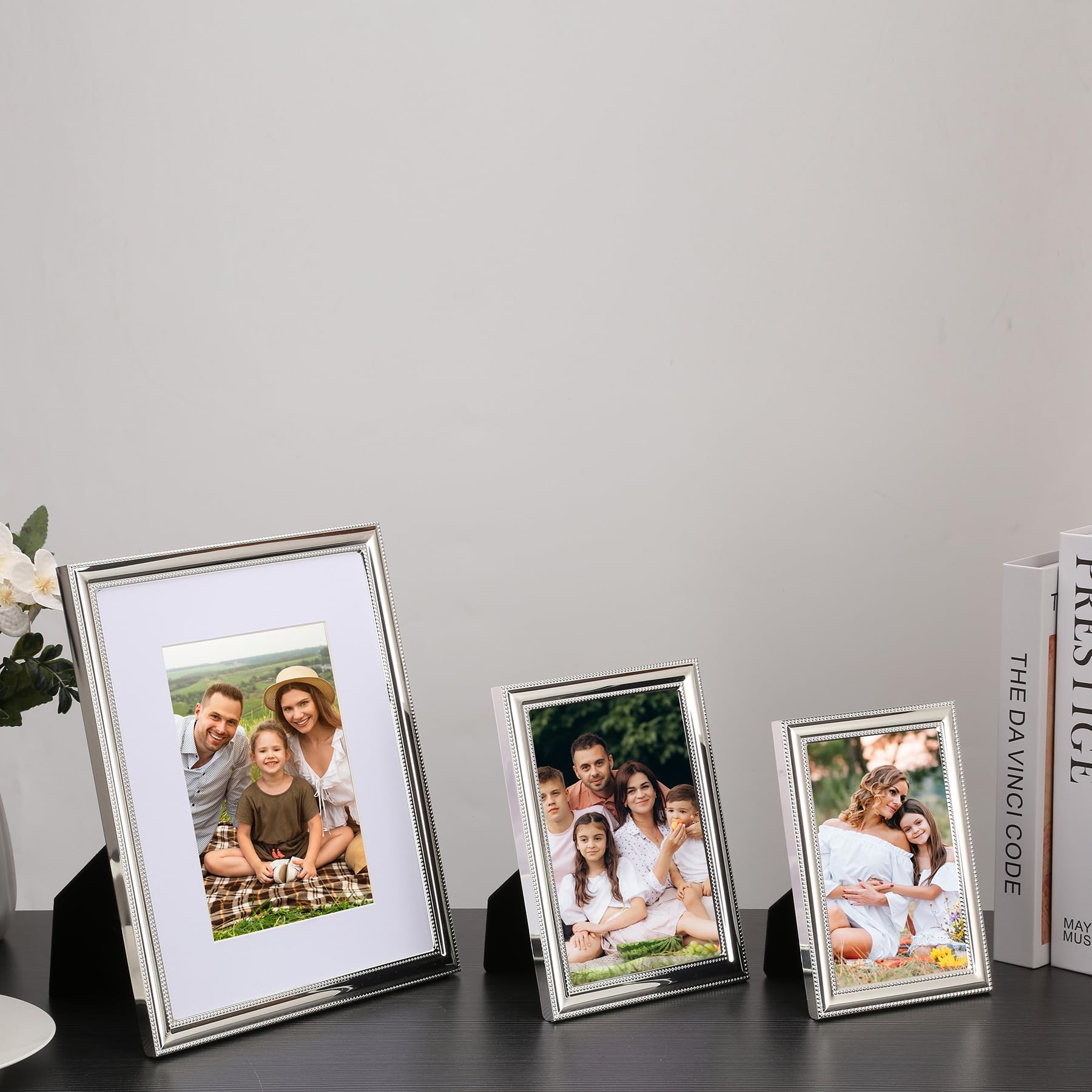 YiPinYin-frame-adjustable-easel-stand enables portrait or landscape placement on any surface.