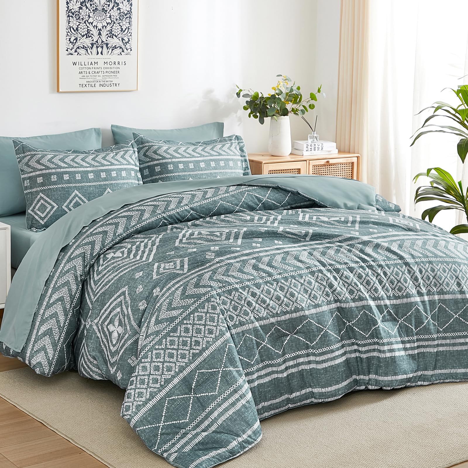 Yiran Boho Aztec comforter set king showcases modern style and cozy warmth.