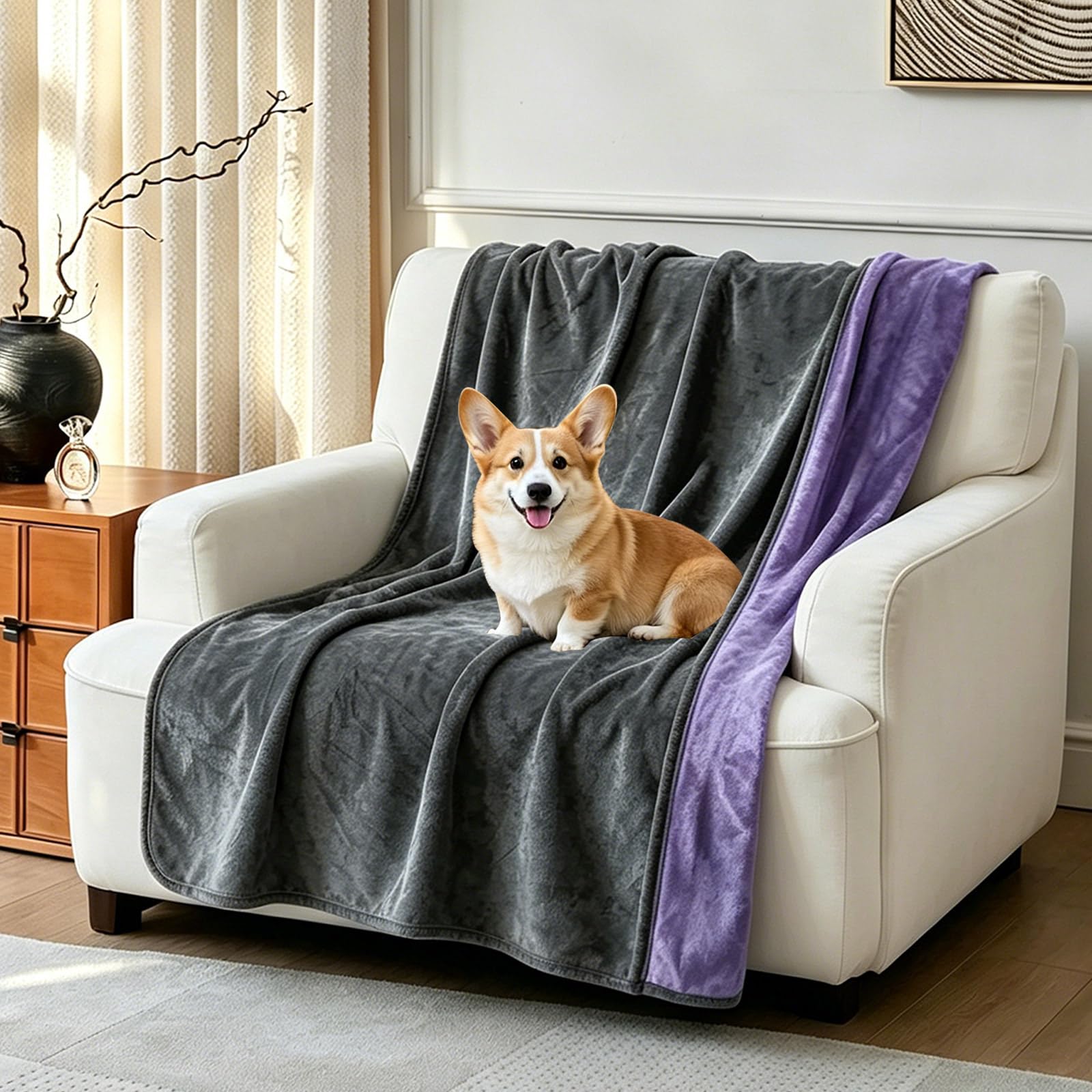 YISURE pet-friendly blanket offers leakproof protection for living spaces.