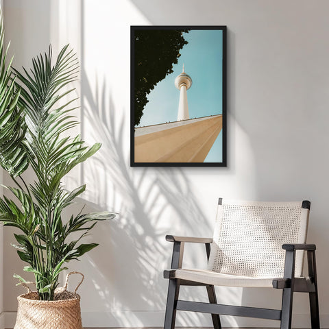 YiTanli matte black edge complements posters and prints on walls