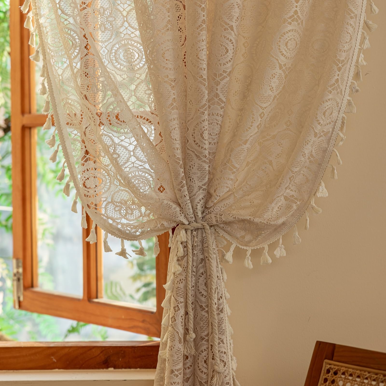 YJ YANJUN vintage floral crochet close-up showing a charming touch
