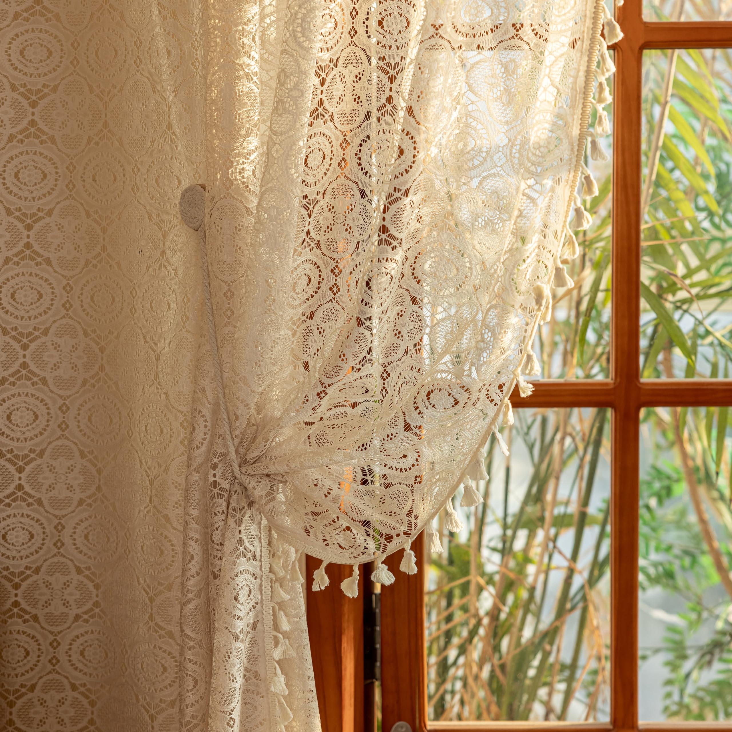 YJ YANJUN vintage floral crochet detail with tassels for cozy decor