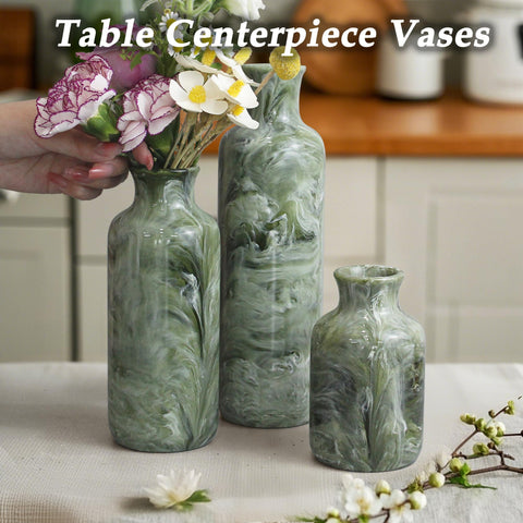 YMXYJM living room vases in green resin create focal points.