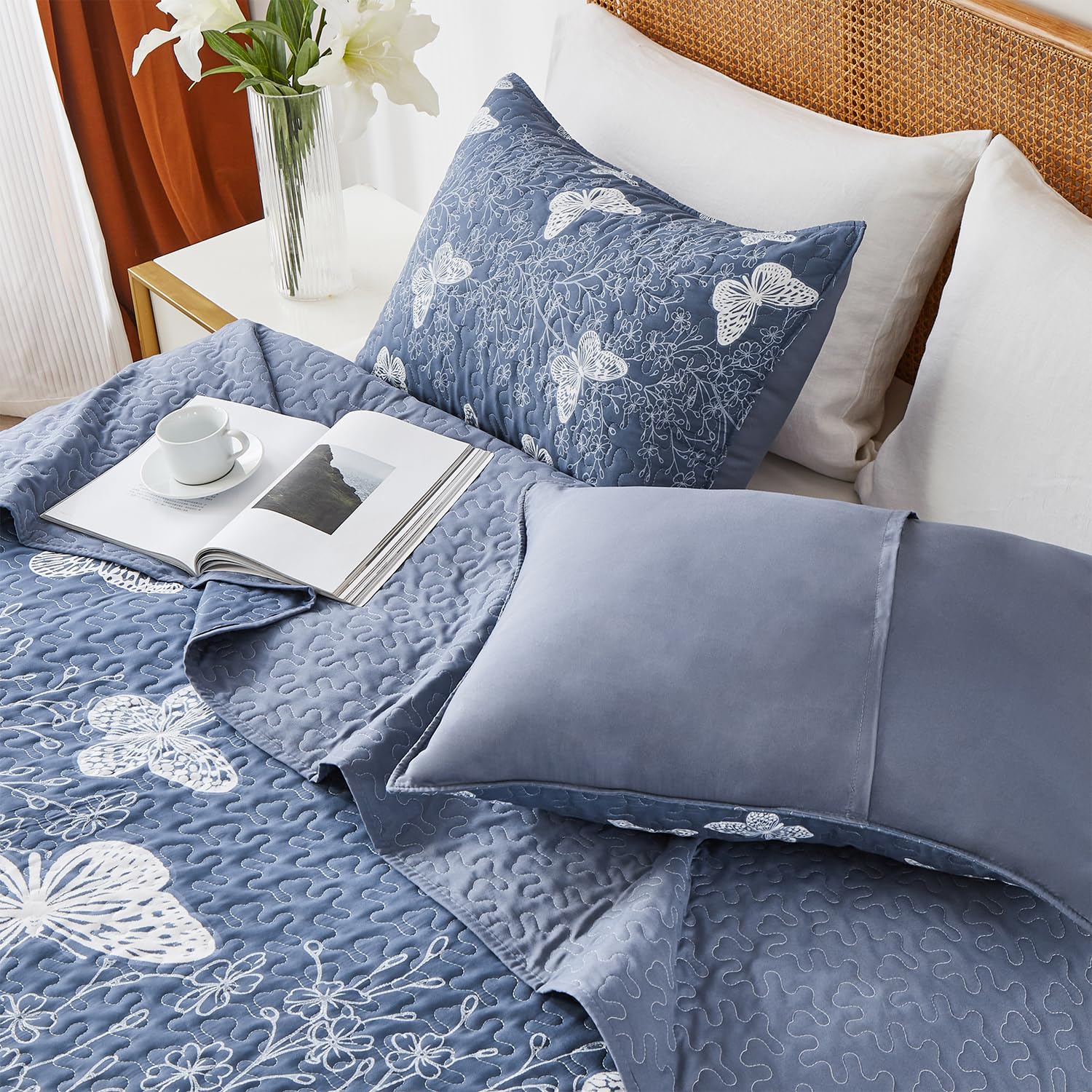 Queen size 90x96 quilt with two shams for easy refresh